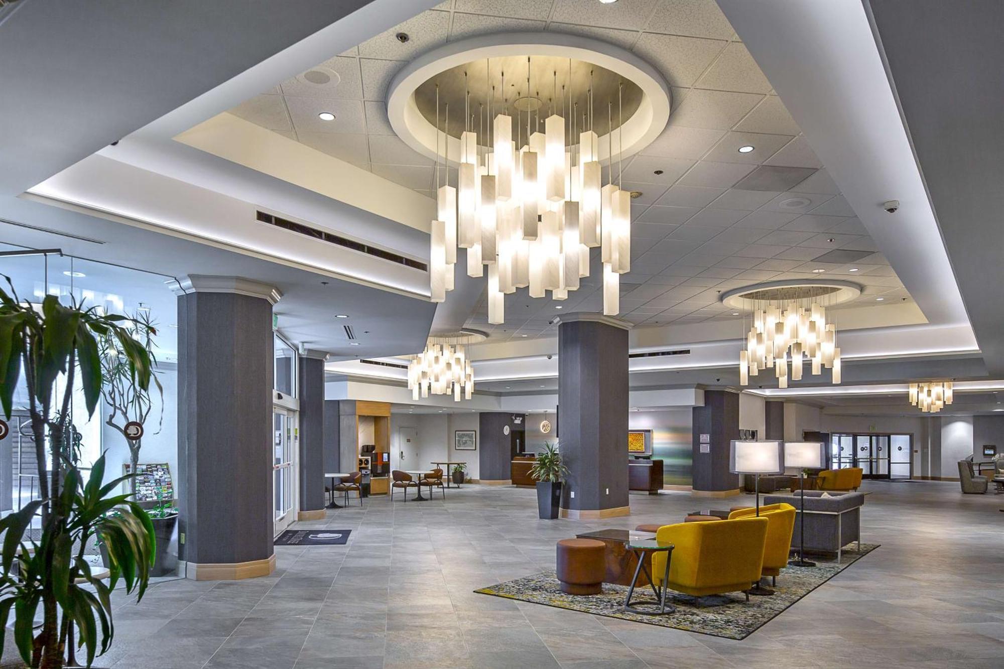 Hotel Doubletree By Hilton Modesto Esterno foto