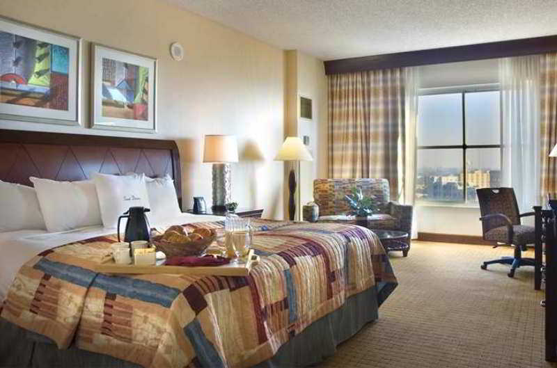 Hotel Doubletree By Hilton Modesto Camera foto
